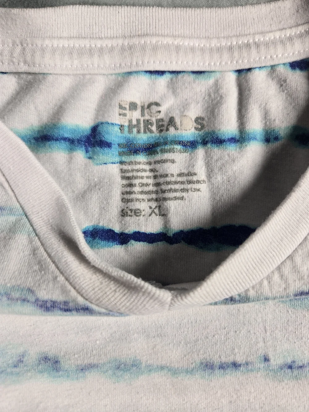 Epic Threads Boys Striped V-Neck Cotton Knit Tee White/Blue Short Sleeve XL Teen